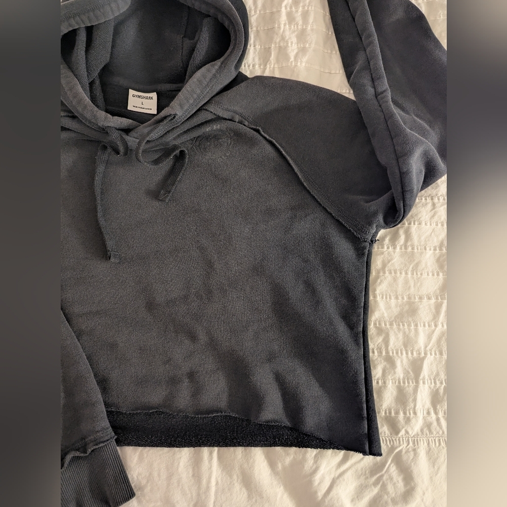 Gymshark Cropped Cotton Blend Hoodie - Raw Edge Hem - Raglan Sleeves - Picture 5 of 9